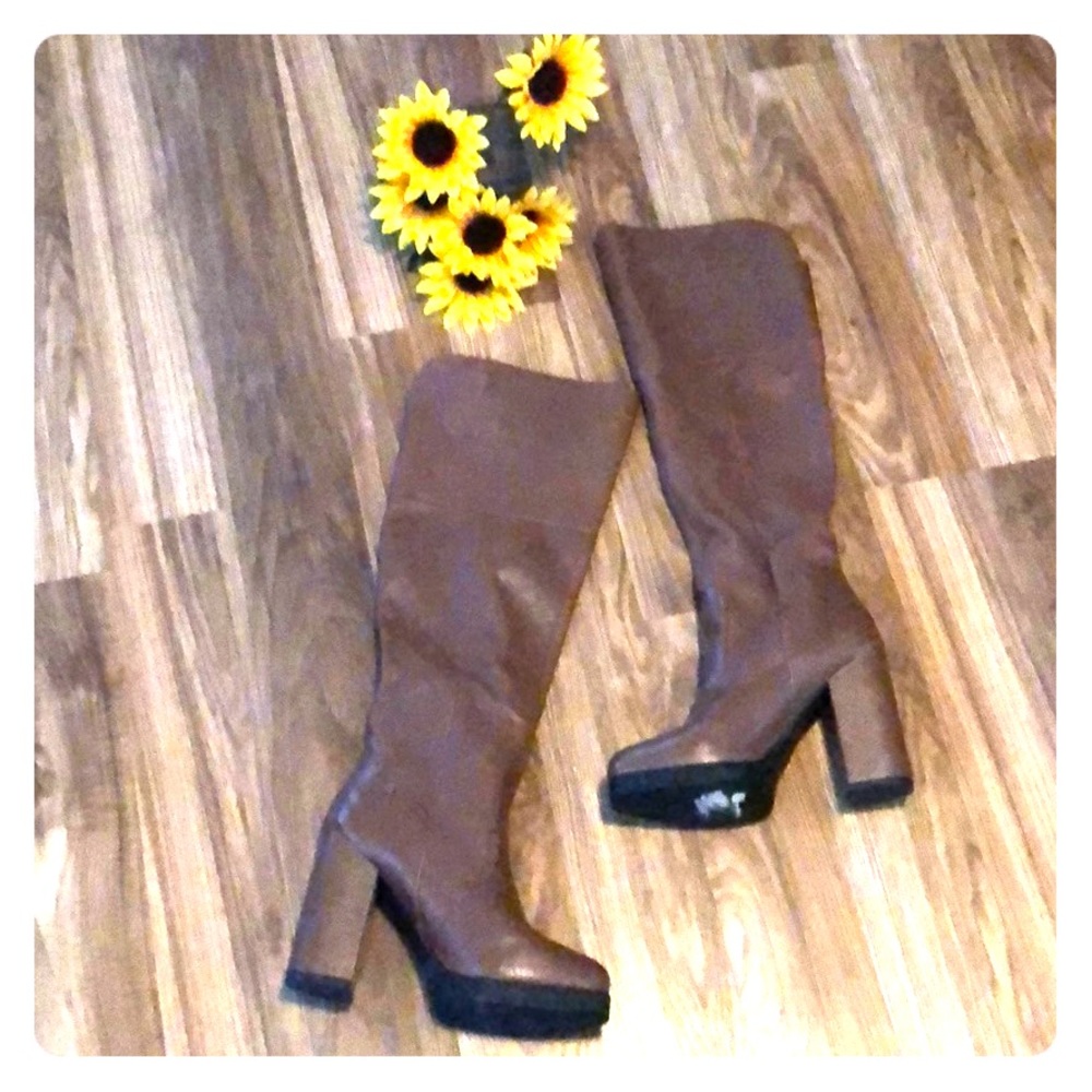 Sam Elderman Camel color knee boots